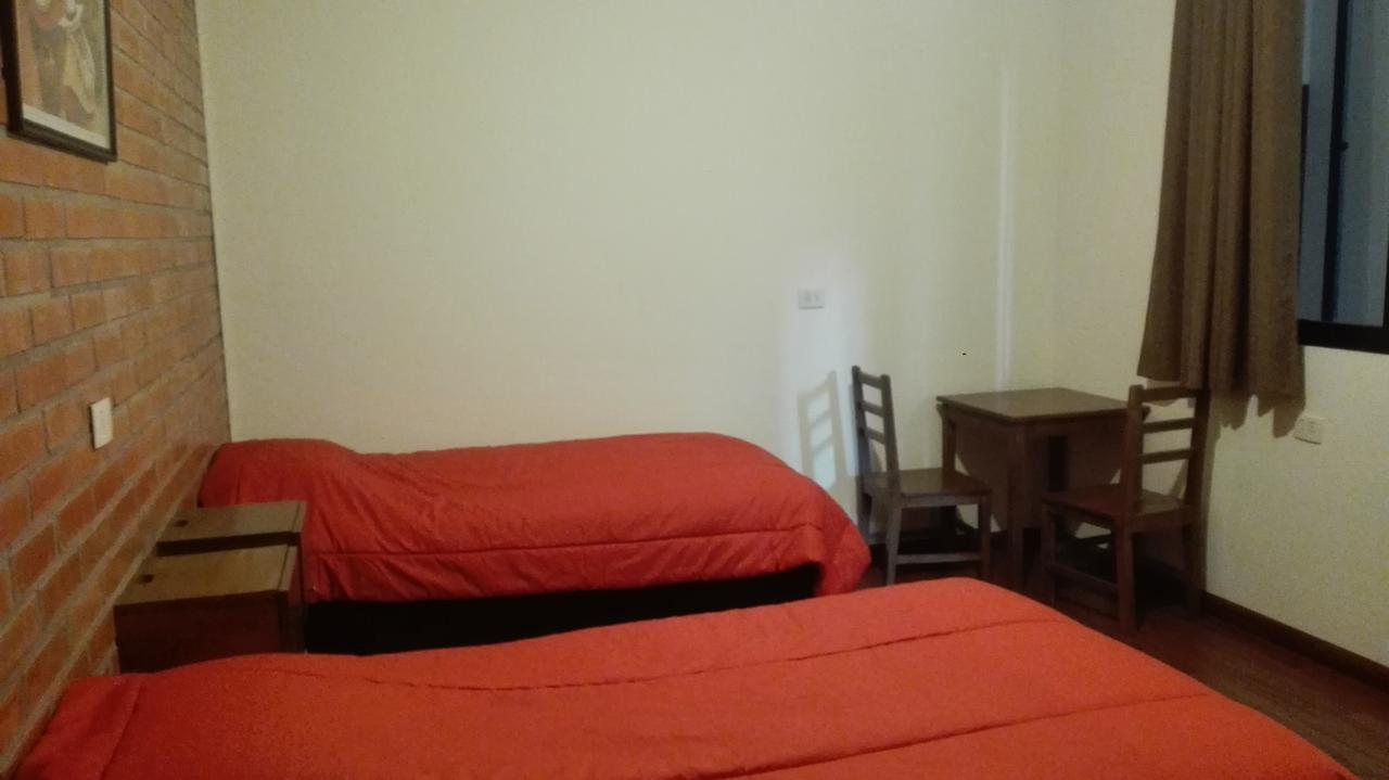Piedra Blanca Backpackers Hostel Uyuni Ngoại thất bức ảnh