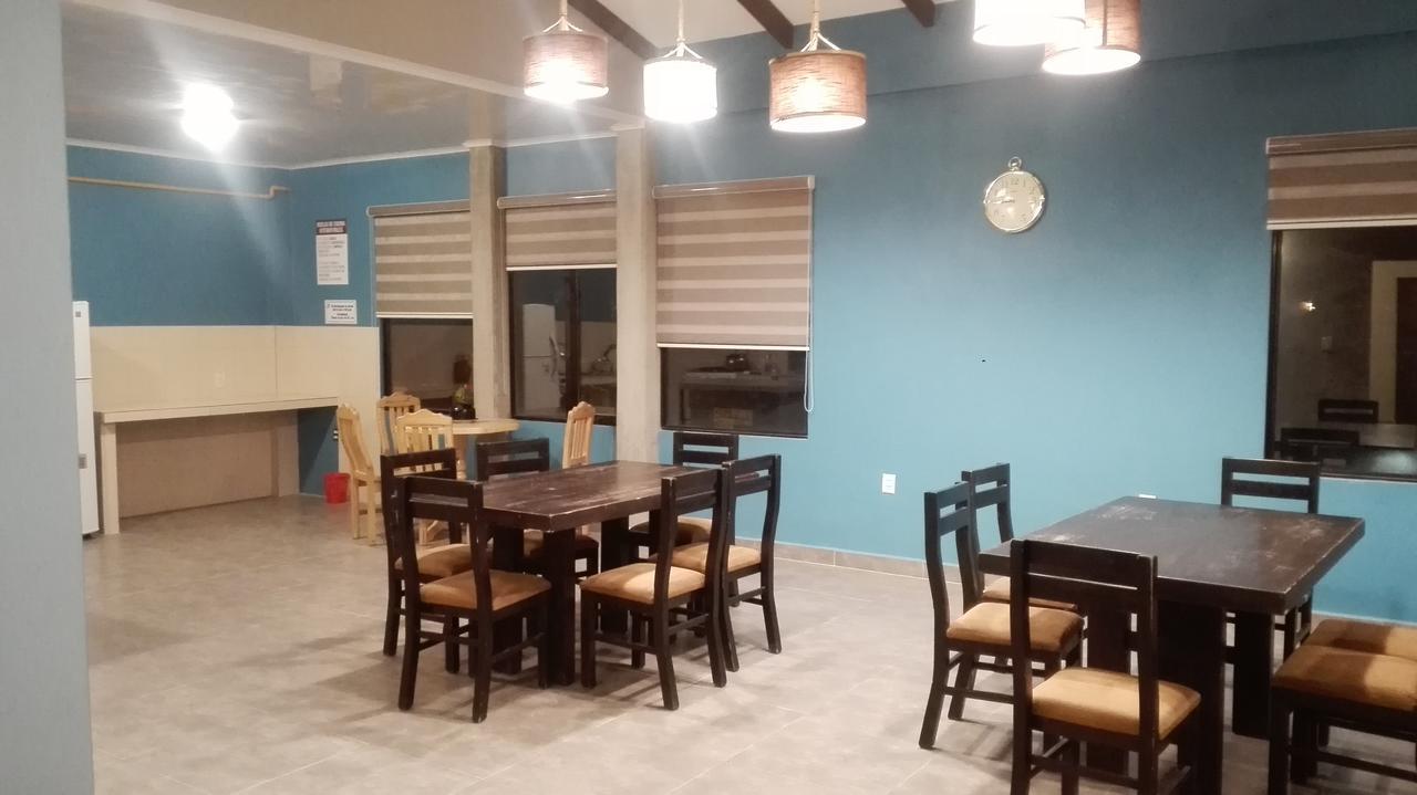 Piedra Blanca Backpackers Hostel Uyuni Ngoại thất bức ảnh